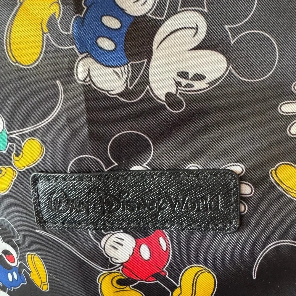 Disney‎ World Mickey Mouse Drawstring Backpack Black Lightweight Bag